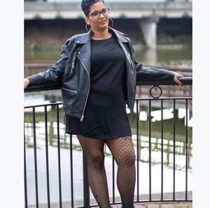 Meet your Posher, Adrienne